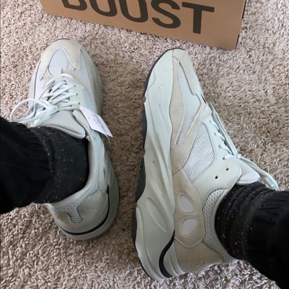 Adidas x Yeezy Boost 700 ‘Salt’